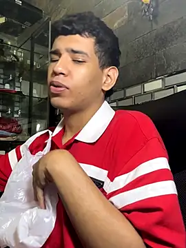 Snapshot of Santiago-Thompson chatting on October 2025 02:49:01 PM Santiago-Thompson online show from October 2025 02:49:01 PM