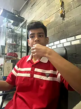 Snapshot of Santiago-Thompson chatting on October 2025 07:25:02 PM Santiago-Thompson online show from October 2025 07:25:02 PM