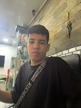 Santiago-Thompson online show from November 2025 01:43:01 PM