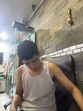 Santiago-Thompson online show from November 2025 11:37:01 PM