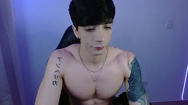 H3ll B0I online show from February 2026 03:24:02 AM