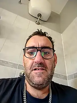 Snapshot of Hardasanut chatting on October 2025 08:57:02 AM Hardasanut online show from October 2025 08:57:02 AM