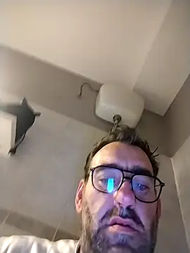 Snapshot of Hardasanut chatting on October 2025 04:15:01 AM Hardasanut online show from October 2025 04:15:01 AM