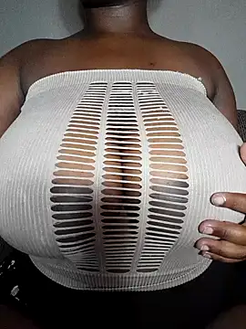 owamiee online show from February 2025 12:40:02 AM