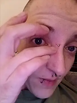 Snapshot of Astrid-Gilbert chatting on February 2025 08:03:01 PM Astrid-Gilbert online show from February 2025 08:03:01 PM