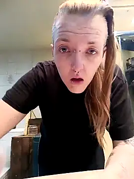 Snapshot of Astrid-Gilbert chatting on February 2025 12:38:02 PM Astrid-Gilbert online show from February 2025 12:38:02 PM