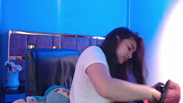 Snapshot of emily_fox_3 chatting on September 2025 03:28:02 AM emily fox 3 online show from September 2025 03:28:02 AM