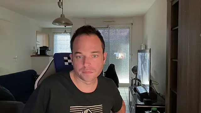 Funnyjul31 online show from February 2025 03:10:02 PM