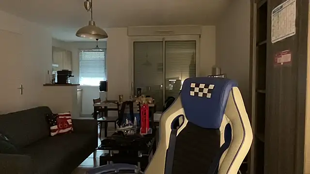 Funnyjul31 online show from March 2025 05:50:02 PM