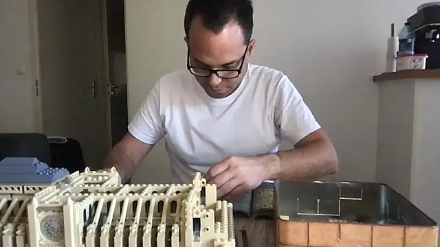 Funnyjul31 online show from April 2026 11:51:02 AM