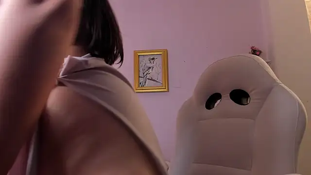 Snapshot of LeilaRasi chatting on February 2025 11:22:02 PM LeilaRasi online show from February 2025 11:22:02 PM