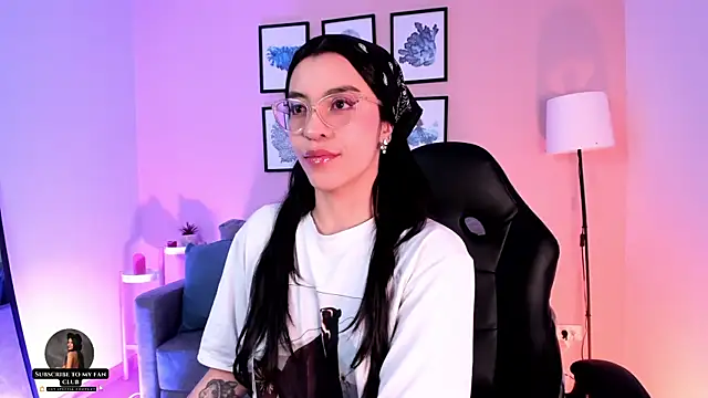 nina  dixon online show from September 2025 08:08:01 PM