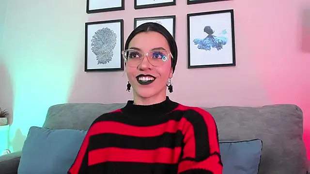 nina  dixon online show from January 2026 10:45:01 PM