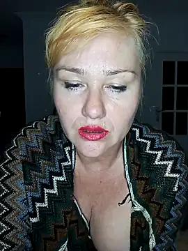 Snapshot of Luzia-Sal chatting on February 2025 12:19:02 AM Luzia-Sal online show from February 2025 12:19:02 AM