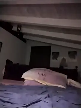 Snapshot of divinaerotica chatting on December 2025 09:09:01 PM divinaerotica online show from December 2025 09:09:01 PM