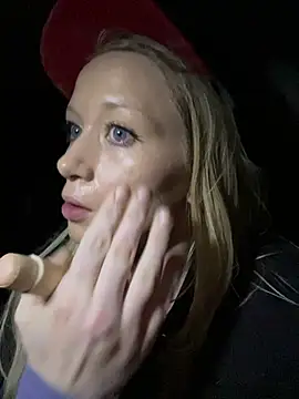 Snapshot of kcmo1010 chatting on March 2026 09:48:01 AM kcmo1010 online show from March 2026 09:48:01 AM