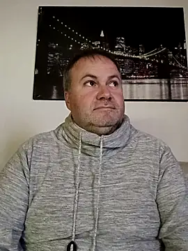 Pourleplasirs online show from November 2025 09:35:02 PM