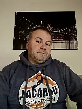 Pourleplasirs online show from November 2025 09:36:02 PM