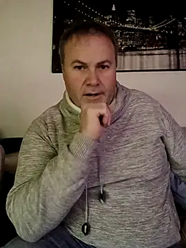 Pourleplasirs online show from November 2025 09:30:02 PM