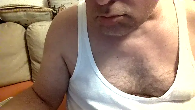 GrandpasDadBulg online show from April 2026 07:40:02 PM