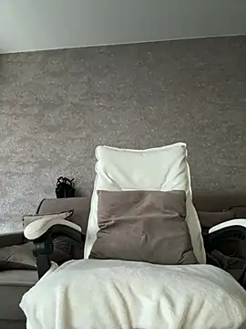 LillySquirtShot online show from July 2026 11:22:01 PM