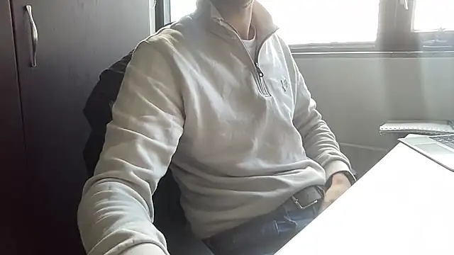 bullyboyy online show from February 2025 02:14:02 PM