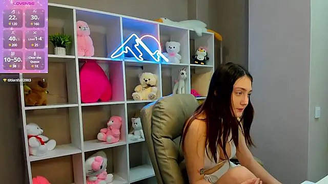 Alisa Suun online show from March 2025 03:02:02 AM