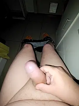 Snapshot of Usame_como_quieras chatting on October 2025 02:12:01 AM Usame como quieras online show from October 2025 02:12:01 AM