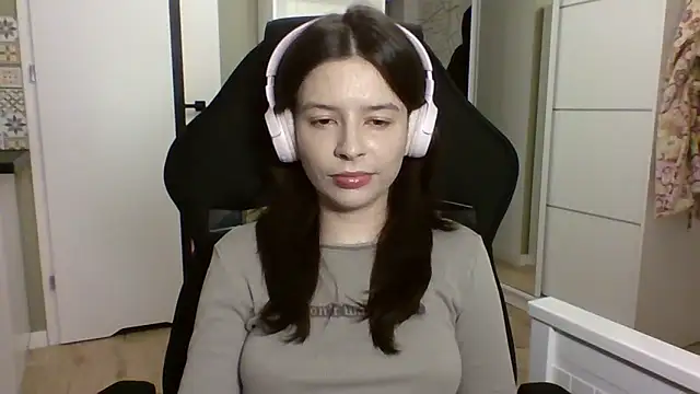 LariceSexy online show from April 2026 06:13:02 PM