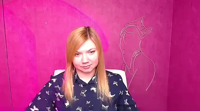 Snapshot of Lola_moree chatting on March 2025 12:27:02 PM Lola moree online show from March 2025 12:27:02 PM