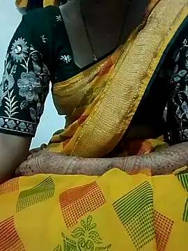 Snapshot of saaniya chatting on October 2025 05:57:01 PM saaniya online show from October 2025 05:57:01 PM