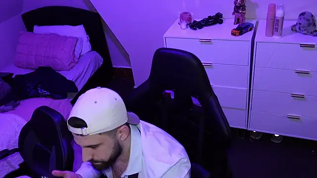 lucas kazimm online show from January 2025 03:51:01 PM