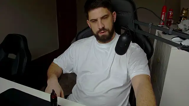 Snapshot of lucas_kazimm chatting on February 2025 03:17:02 PM lucas kazimm online show from February 2025 03:17:02 PM