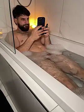 lucas kazimm online show from November 2025 05:02:02 PM