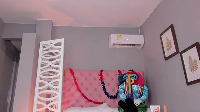 Snapshot of ashanty_queen chatting on February 2025 12:24:01 PM ashanty queen online show from February 2025 12:24:01 PM