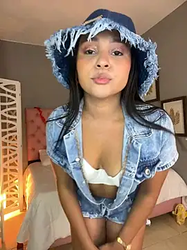 Snapshot of ashanty_queen chatting on March 2025 12:43:01 PM ashanty queen online show from March 2025 12:43:01 PM