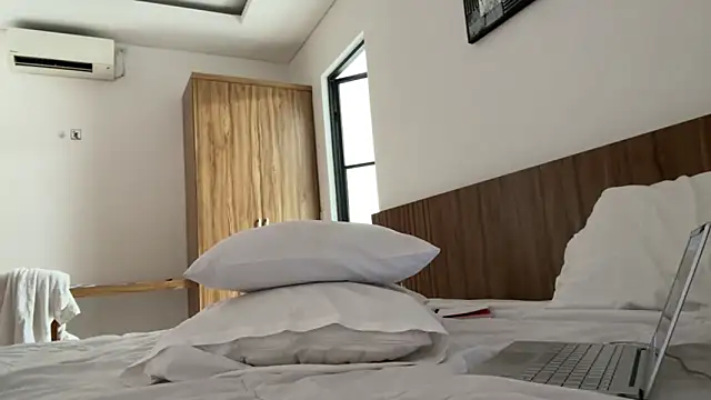 valure lera online show from October 2025 01:35:01 AM