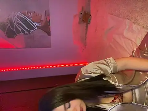 Snapshot of eileensophi chatting on February 2025 05:57:02 AM eileensophi online show from February 2025 05:57:02 AM