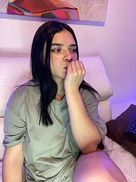 Snapshot of eileensophi chatting on February 2025 06:10:02 AM eileensophi online show from February 2025 06:10:02 AM