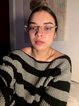 Snapshot of eileensophi chatting on October 2025 04:01:01 AM eileensophi online show from October 2025 04:01:01 AM