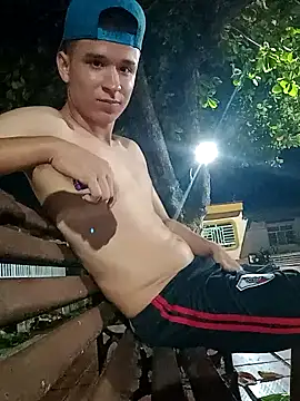 arevalo1124 online show from February 2025 04:48:02 AM