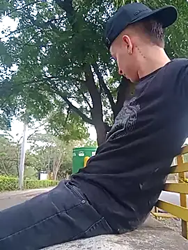 arevalo1124 online show from September 2025 09:38:02 PM