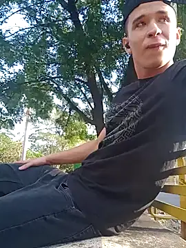 arevalo1124 online show from September 2025 09:41:02 PM