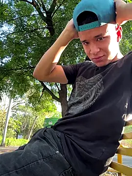 arevalo1124 online show from October 2025 09:34:02 PM