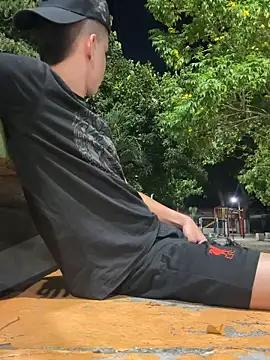 arevalo1124 online show from November 2025 05:23:02 AM