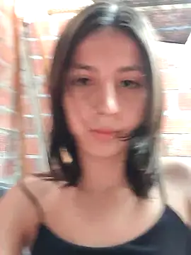 Snapshot of Maiden-Hot chatting on October 2025 07:35:02 PM Maiden-Hot online show from October 2025 07:35:02 PM