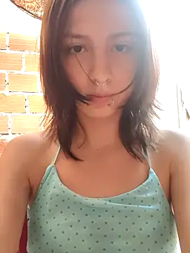 Snapshot of Maiden-Hot chatting on October 2025 08:09:02 PM Maiden-Hot online show from October 2025 08:09:02 PM