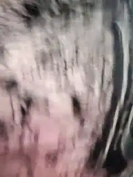 Snapshot of Maiden-Hot chatting on November 2025 07:15:01 PM Maiden-Hot online show from November 2025 07:15:01 PM