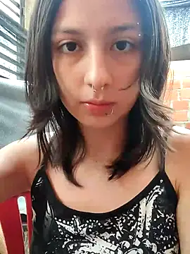 Snapshot of Maiden-Hot chatting on November 2025 07:56:01 PM Maiden-Hot online show from November 2025 07:56:01 PM