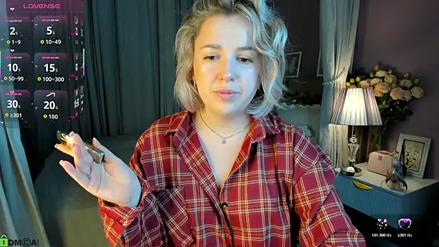 Snapshot of Nikki_Kai chatting on October 2025 01:07:02 AM Nikki Kai online show from October 2025 01:07:02 AM